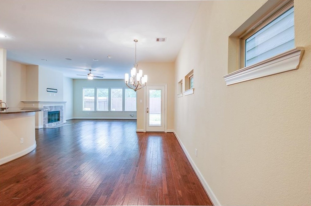 5166 Oasis Park, Houston TX  77021-7500 exterior