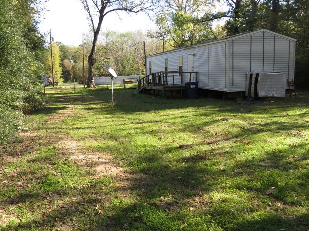 98 Hawthorne Rd, New Waverly TX  77358-3835 exterior