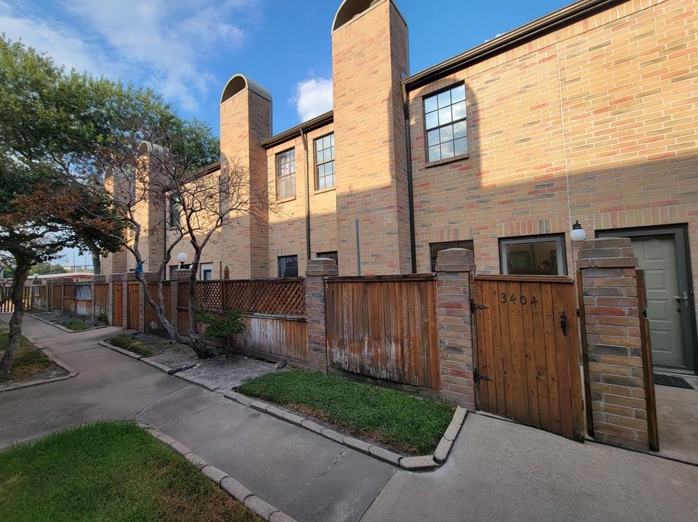 9800 Pagewood Ln Apt 3404, Houston, TX 77042
