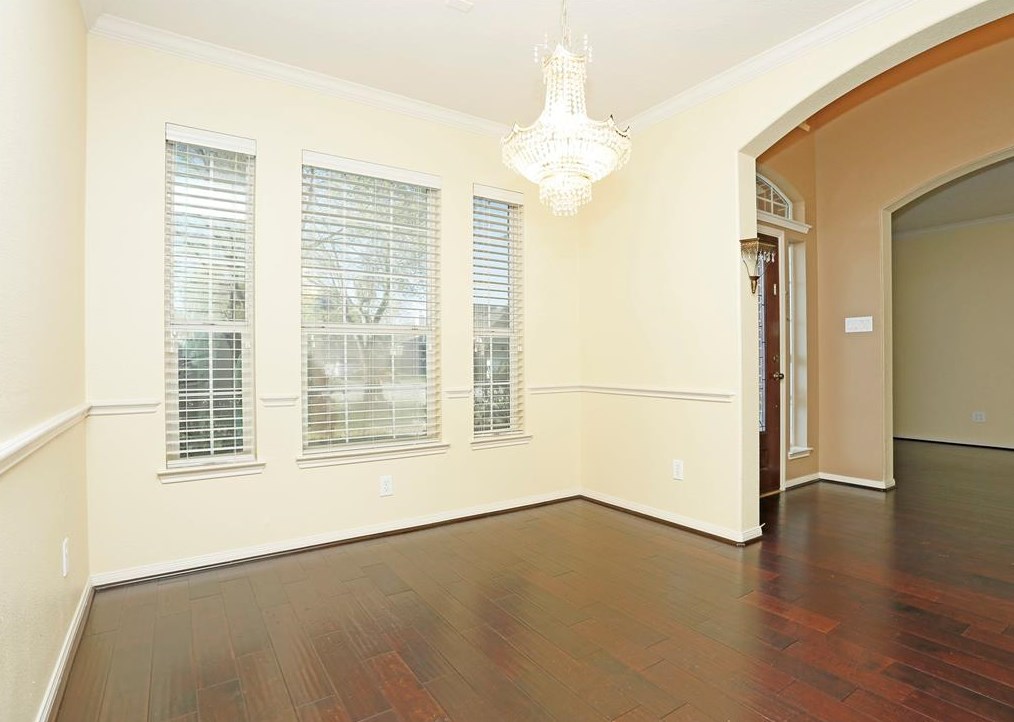4818 Schiller Park Ln, Sugar Land, TX 77479
