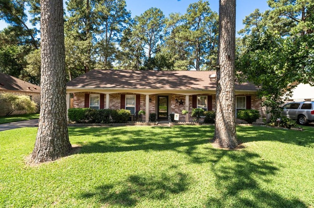 25311 Foxbriar Ln, Spring, TX 77373-6009