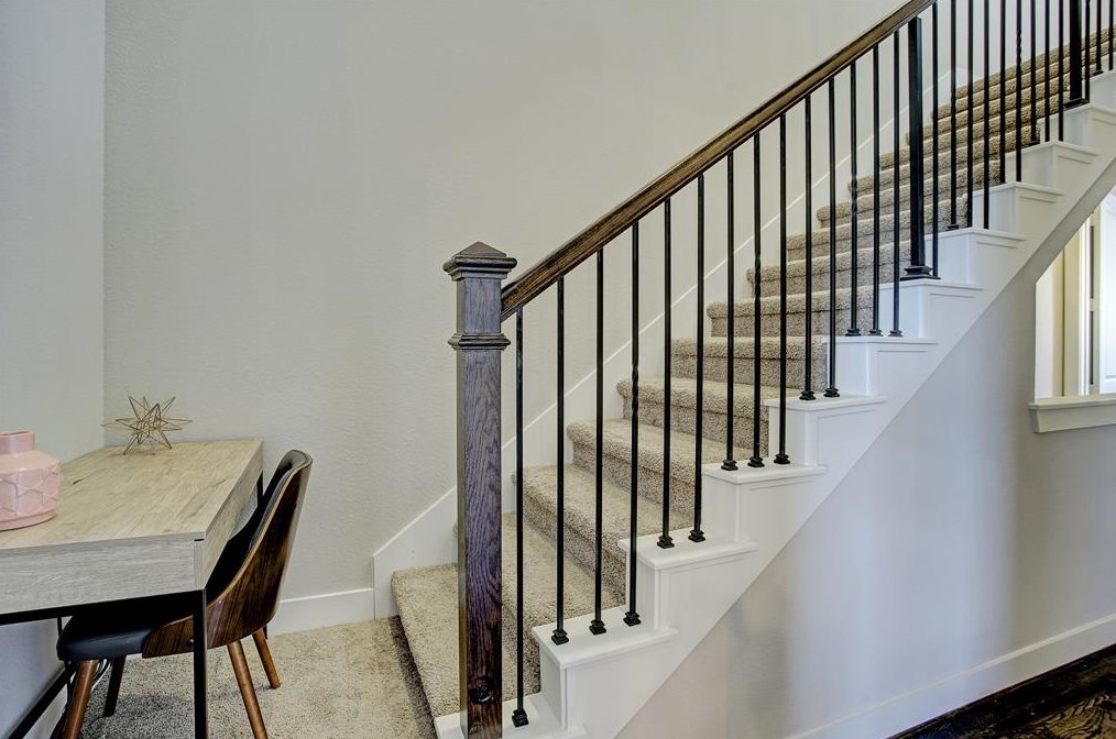 641 Middle St, Houston TX  77003-1227 exterior