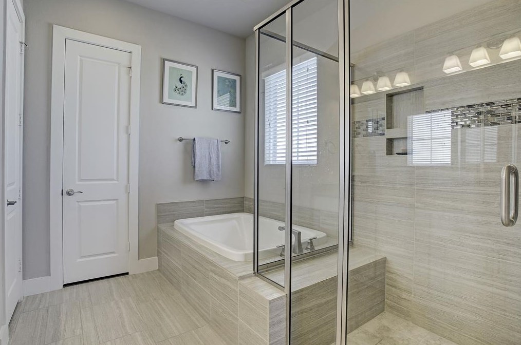 641 Middle St, Houston TX  77003-1227 exterior