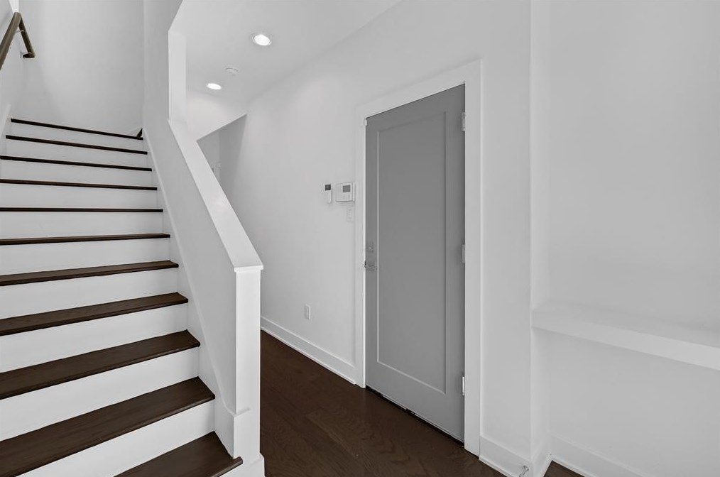 1405 Sylvester Rd, Houston TX  77009 exterior