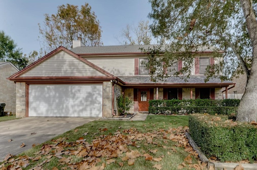 3331 Hidden Creek Dr, Sugar Land, TX 77479