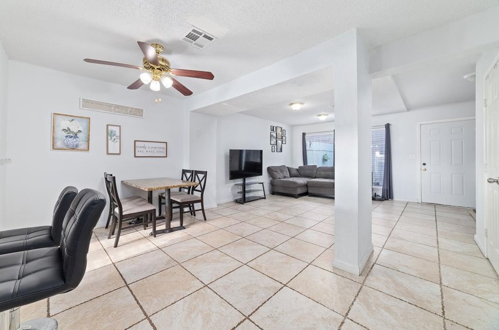 10936 Village Bend Ln, Houston, TX 77072-3640