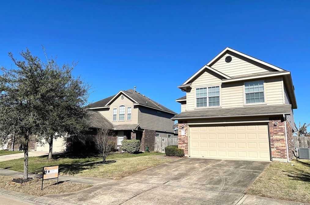 10931 Avon Brook Ln, Houston, TX 77034-5622
