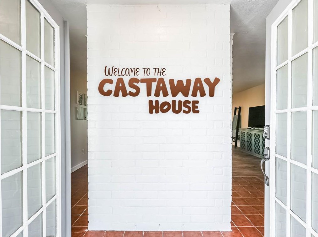 14 Back Bay Cir, Galveston, TX 77551