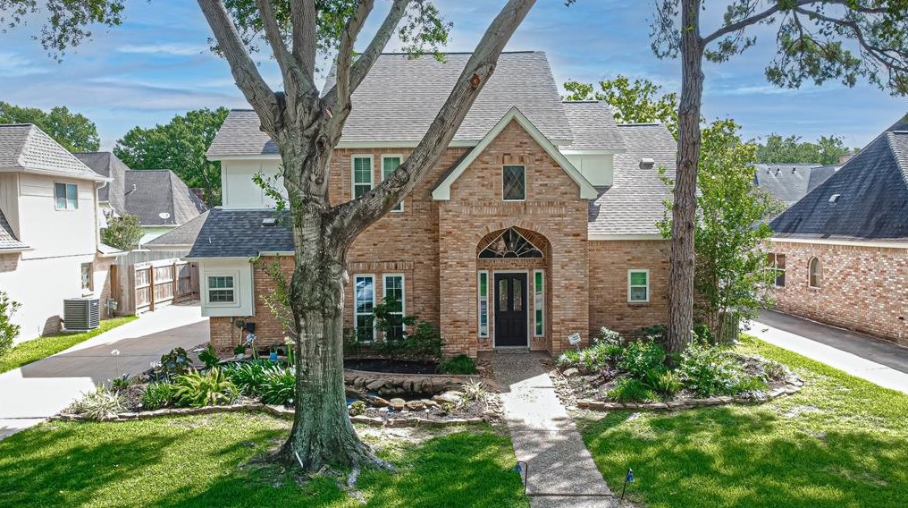 1027 Flagmore Dr, Katy, TX 77450-4225
