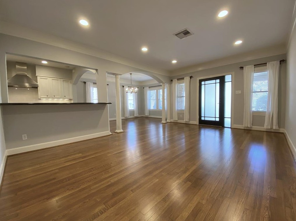 3501 Robinhood St, Houston TX  77005-2229 exterior
