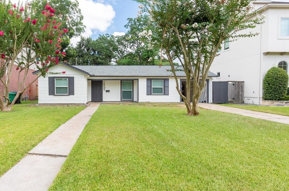 5527 Jessamine St, Houston, TX 77081-6623