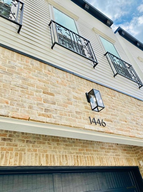 1412 Maryland St, Houston, TX 77006-1820