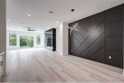4551 Creekmont Drive, Houston, TX 77091 - Photo 6