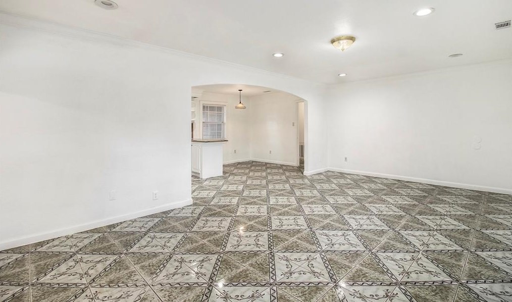 9222 Hammerly Blvd, Houston TX  77080-5567 exterior