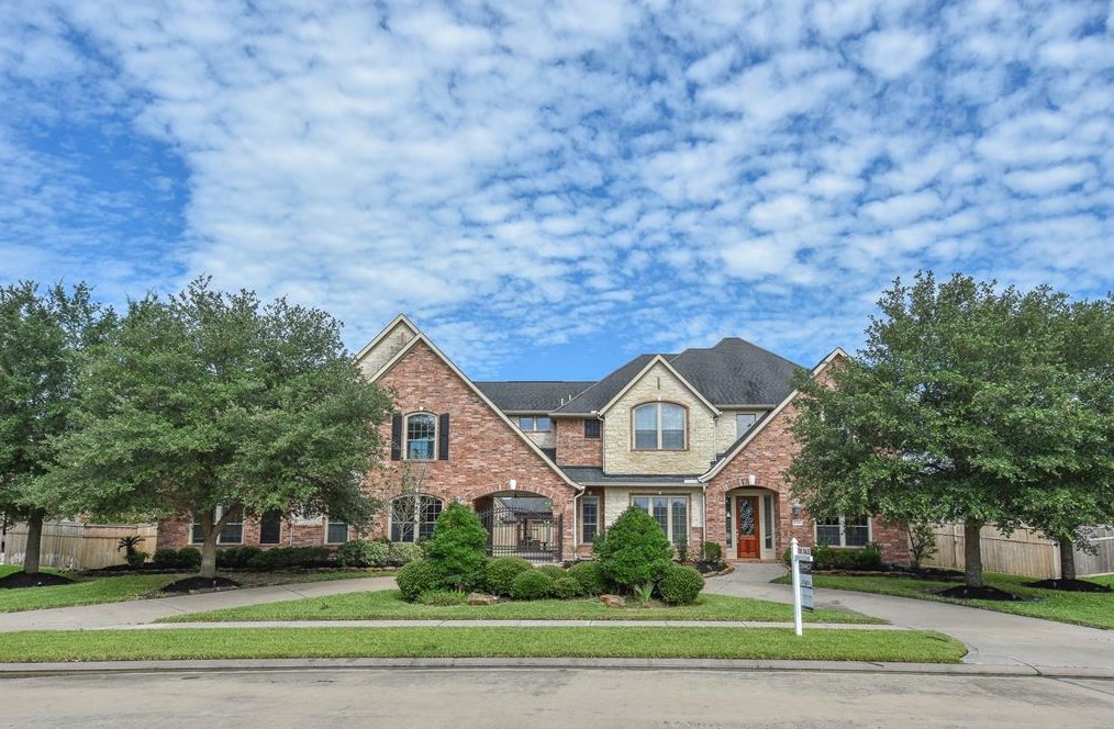 6106 Waterfall Trace Ln, Fulshear, TX 77441
