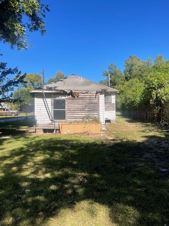 4014 King, Houston TX  77026-1539 exterior