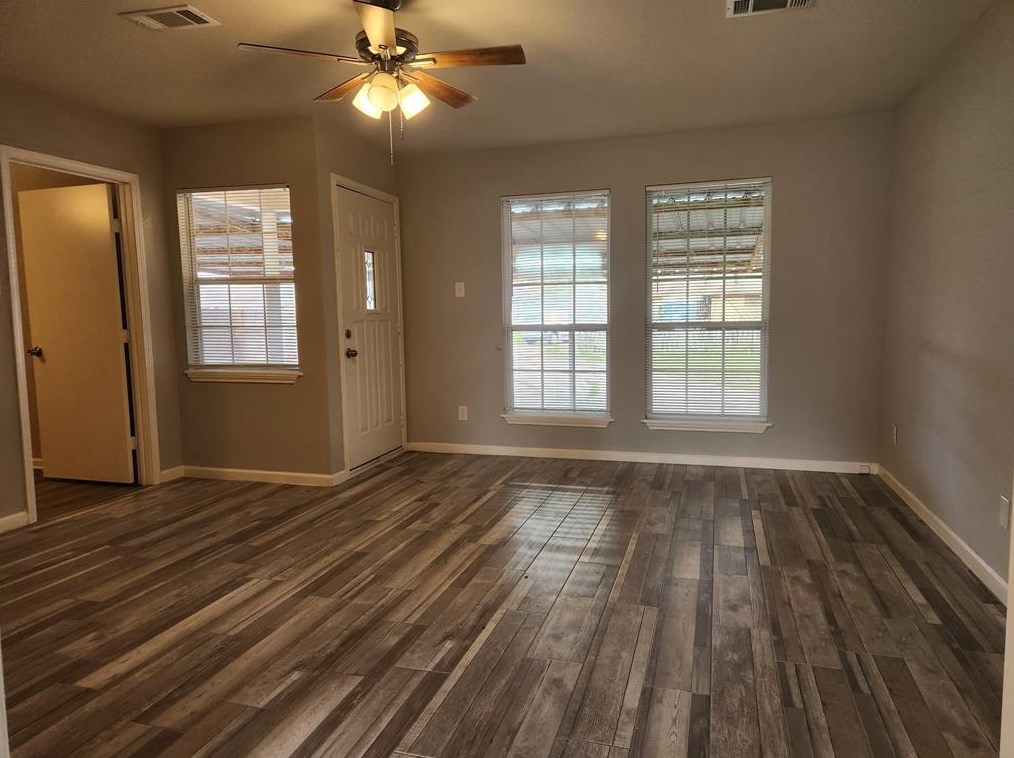 1514 Quail St, Houston, TX 77017-6419