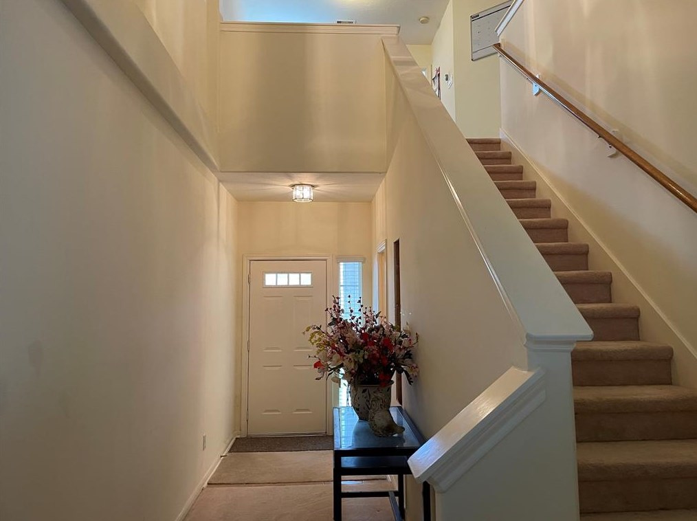 8007 Daylilly Creek Dr, Houston, TX 77083-7904