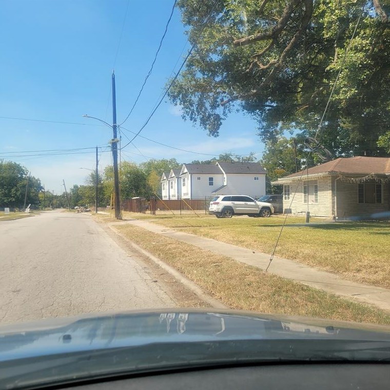 4615 Buck St, Houston, TX 77020-7105