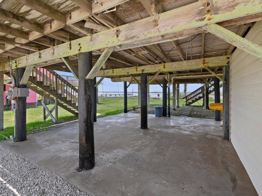 4403 Palm St, Jones Creek TX  77541-9453 exterior