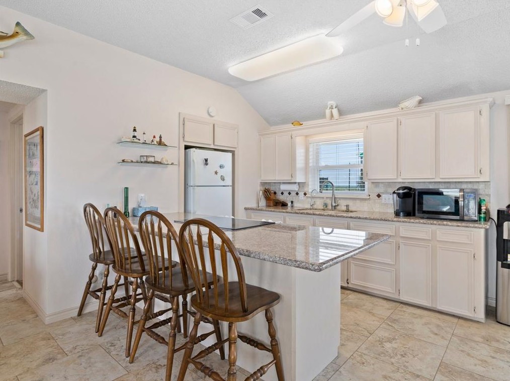 4403 Palm St, Jones Creek TX  77541-9453 exterior