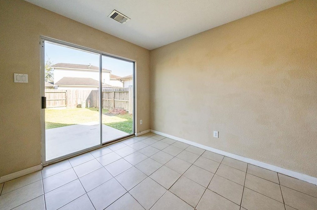 19014 Remington Bnd Dr, Houston TX  77073-4461 exterior