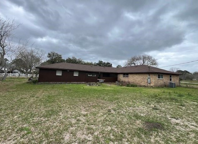 2125 Melanie Ln, Pearland, TX 77581