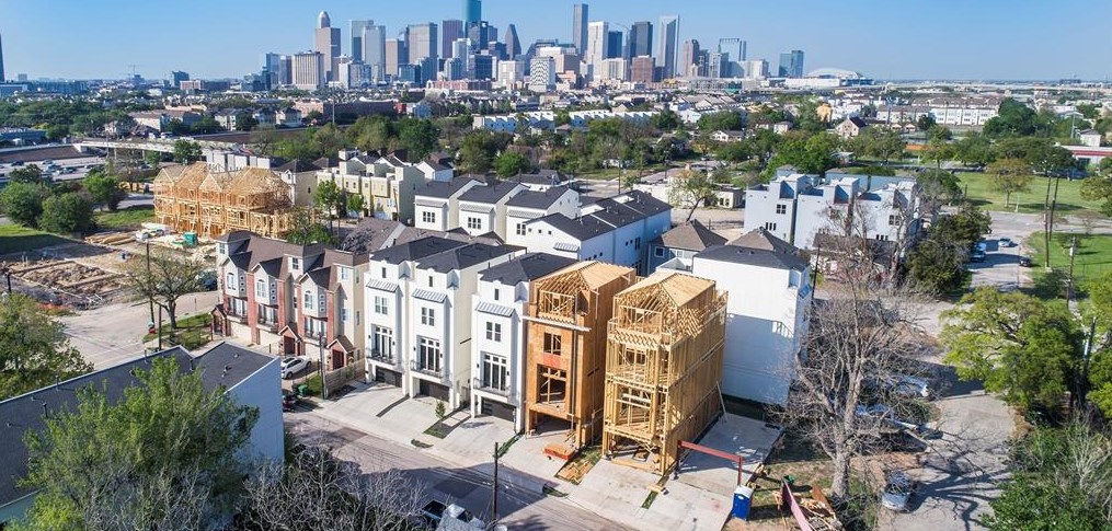 2219 Francis St, Houston, TX 77004-4234