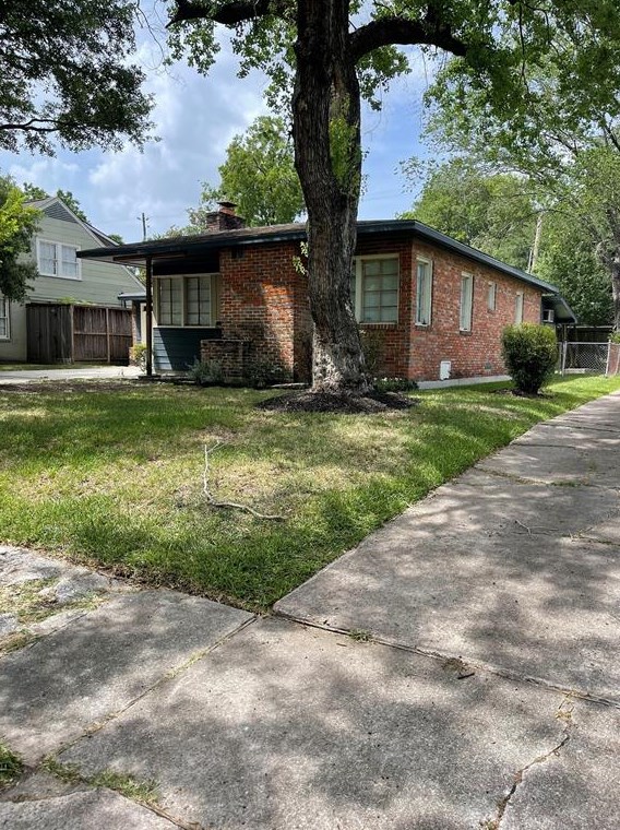 6621 Fairfield St, Houston, TX 77023