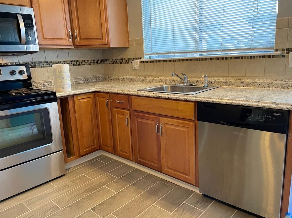 6401 Deihl Rd Apt 202, Houston, TX 77092