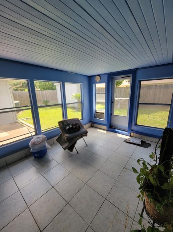 3315 Walhalla Dr, Houston TX  77066-4811 exterior