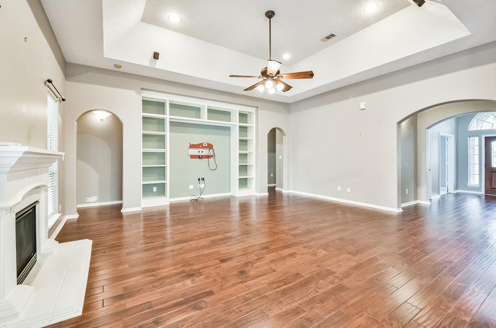 4902 Wellington Way, Houston TX  77069-2138 exterior