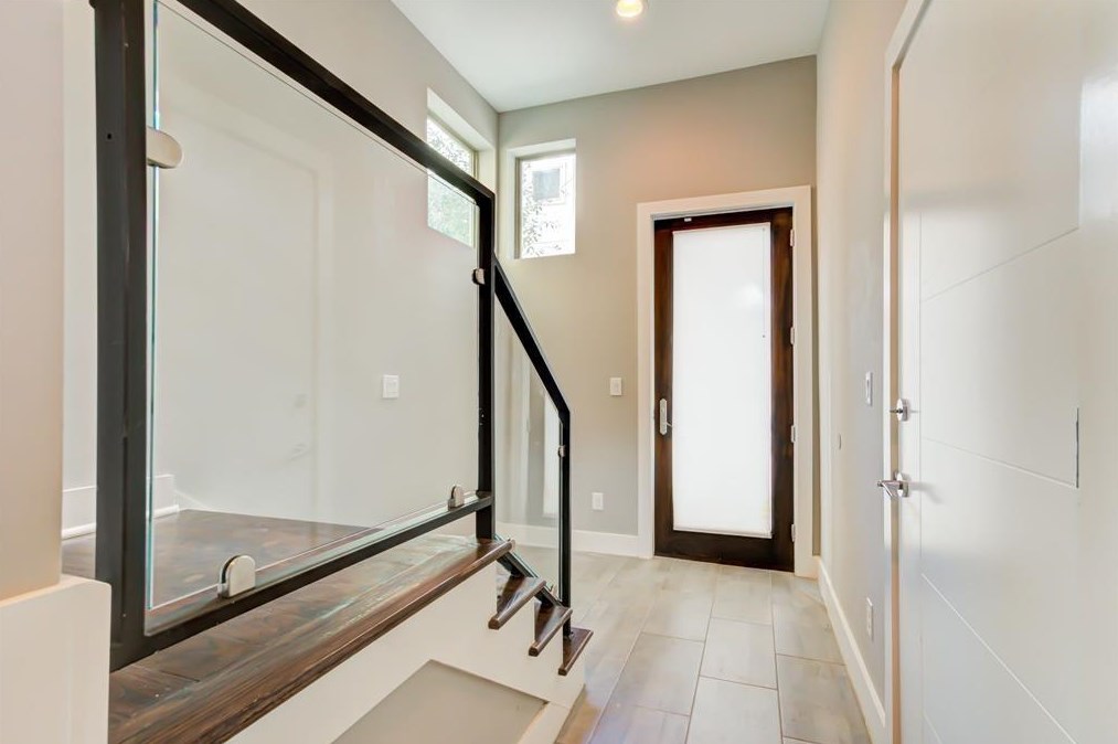 3221 Garrow St, Houston TX  77003-2429 exterior