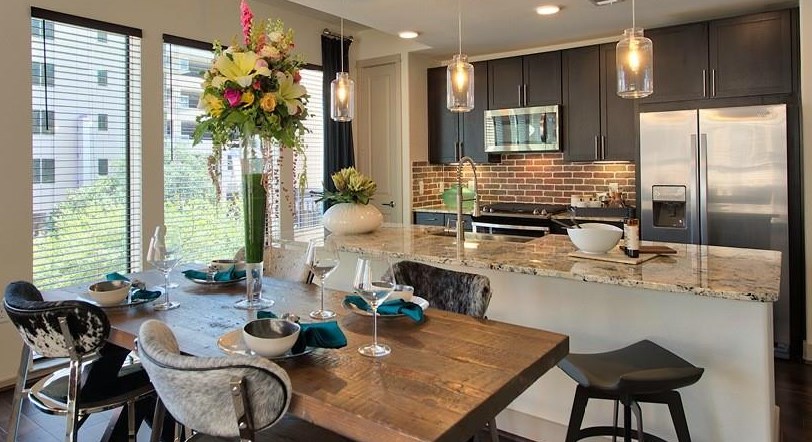 1414 Texas Ave #401, Houston, TX 77002