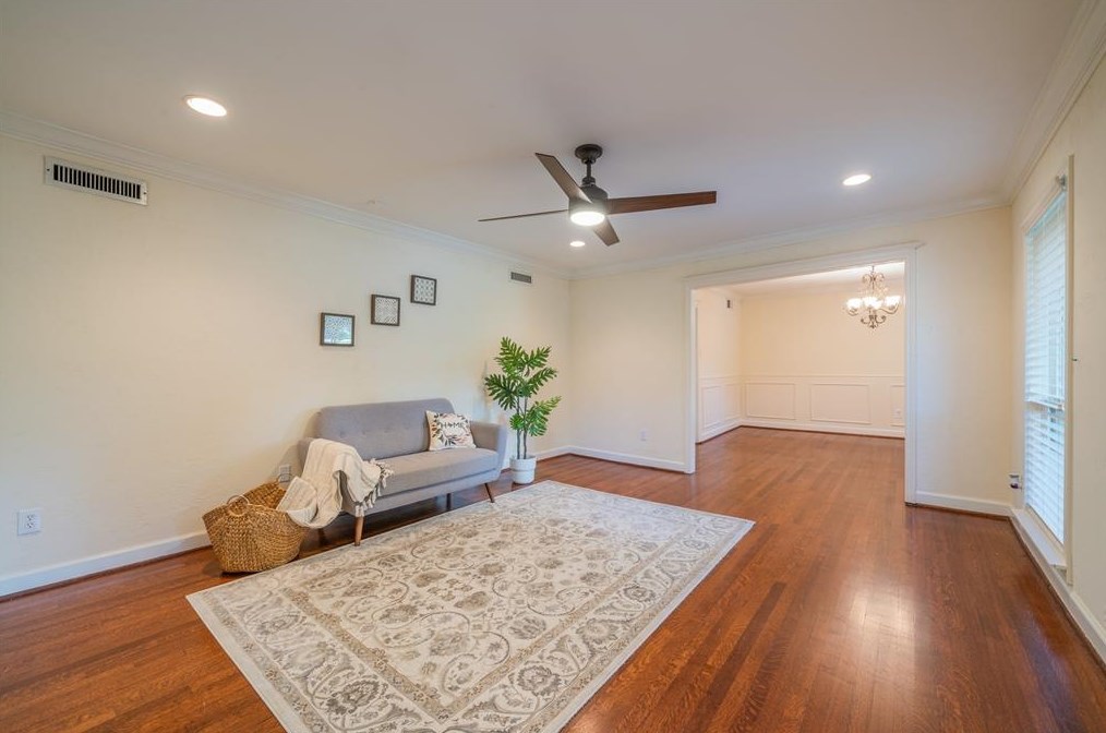 6219 San Felipe St, Houston TX  77057-2809 exterior