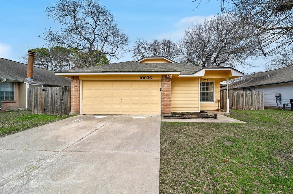 10930 Spanish Grant Dr, Sugar Land, TX 77498-1762