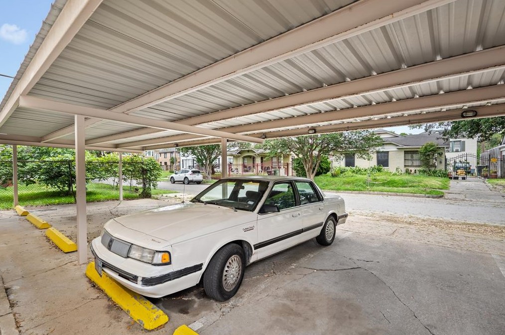 3910 Dallas St, Houston TX  77023-1738 exterior