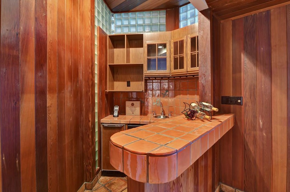 3925 Northshore Dr, Montgomery TX 77356-5369 exterior