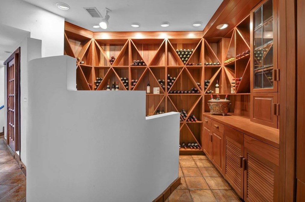 3925 Northshore Dr, Montgomery TX 77356-5369 exterior