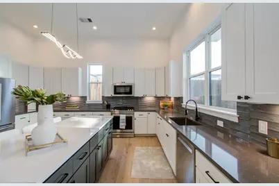 1653 Bingle Road, Houston, TX 77055 - Photo 18