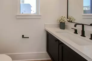 1653 Bingle Rd, Houston, TX 77055 - Photo 8