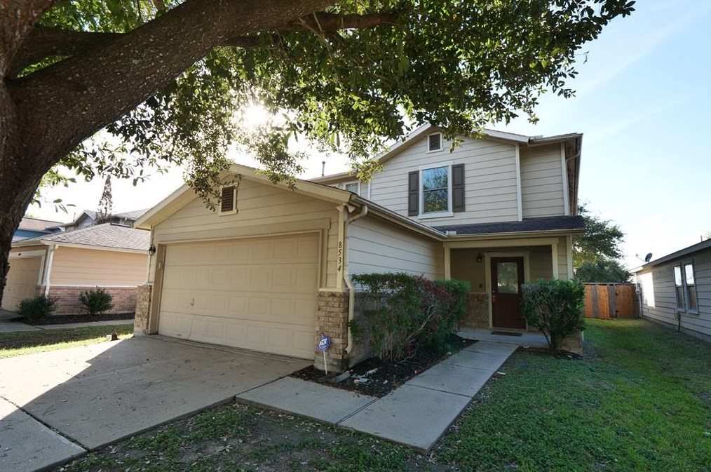 8534 Village Hollow Ln, Houston, TX 77072