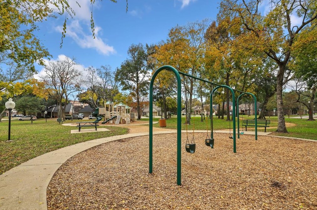 13410 Ter Wood Ct, Houston TX  77070-4341 exterior