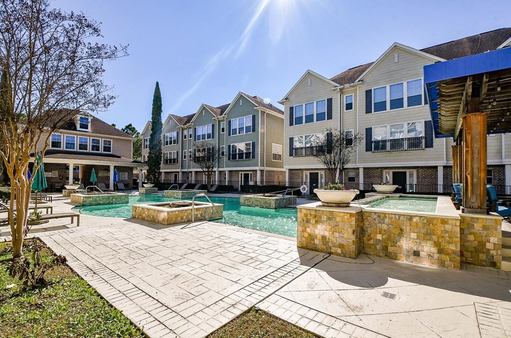 3001 Murworth Dr, Houston TX  77025-4435 exterior