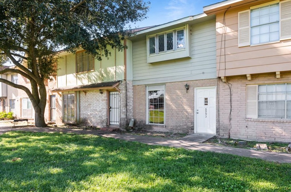 6993 Chasewood Dr, Missouri City, TX 77489-2519