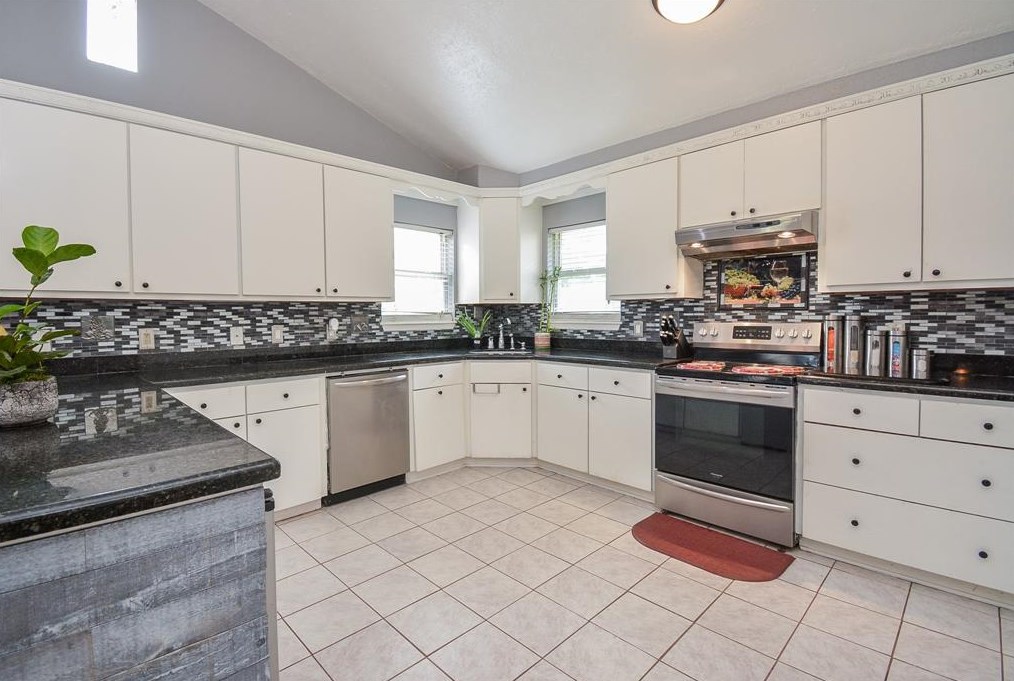 10234 Northview Dr, Houston TX  77086-2014 exterior