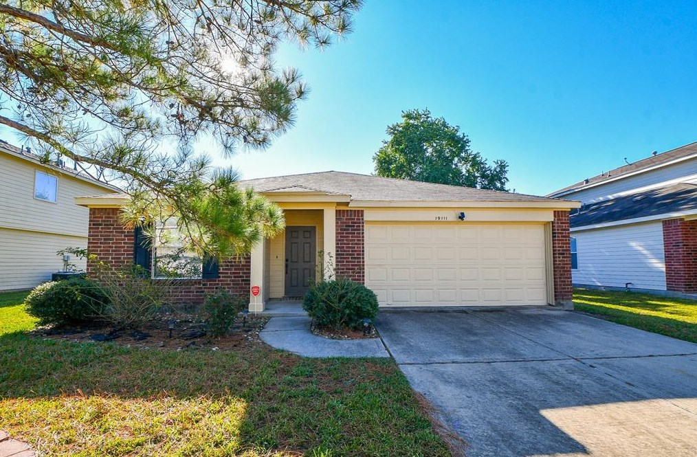 19111 Yaupon Ranch Dr, Cypress, TX 77433