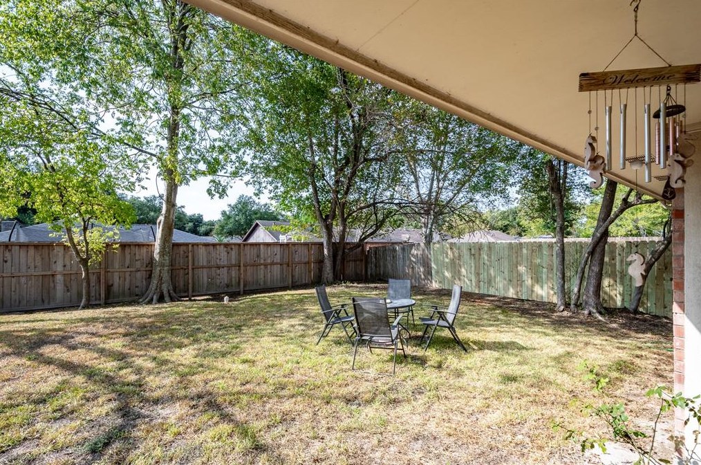 7859 Split Oak Dr, Houston TX  77040-2741 exterior