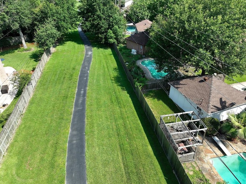 16315 Cloverwick, Spring TX 77379-7616 exterior