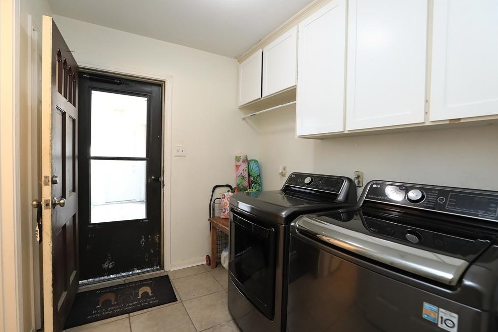 16315 Cloverwick, Spring TX 77379-7616 exterior